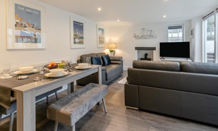 2 Bed in St. Ives 9