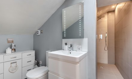 3 Bed in Egremont 9