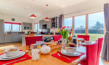 3 Bed in South Cove 4