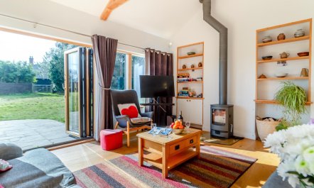 3 Bed in South Cove 3