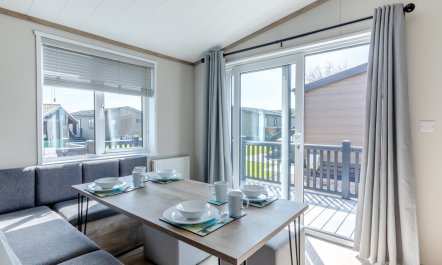 2 Bed in Rousdon 4