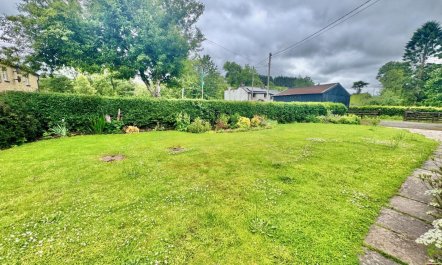 3 Bed in Pentre Bach 5