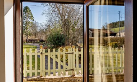 3 Bed in Pentre Bach 9