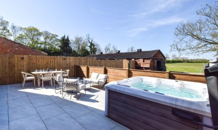 3 Bed in Beeford 1