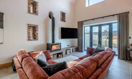 3 Bed in Beeford 2