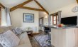 1 Bed in Woodford 2