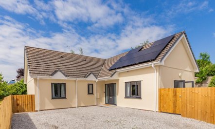 4 Bed in Bridgerule