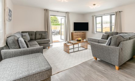 4 Bed in Bridgerule 4