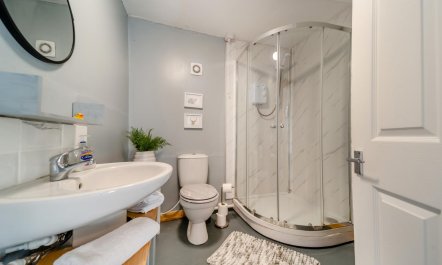 1 Bed in Crossmichael 8