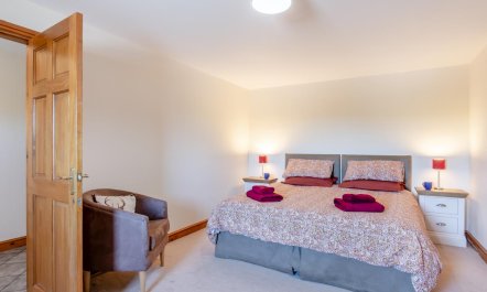 3 Bed in Isel 5