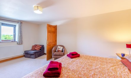 3 Bed in Isel 7