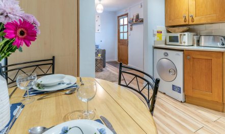 1 Bed in Parkmill 9
