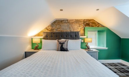 1 Bed in Tarbet 5