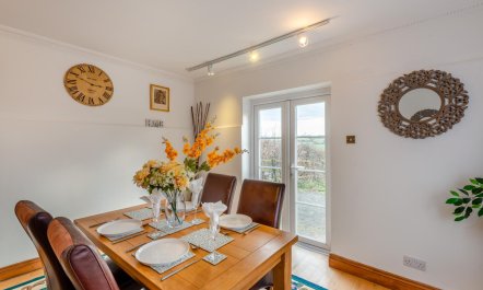 2 Bed in Playden 8