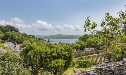 2 Bed in Aberdovey 8