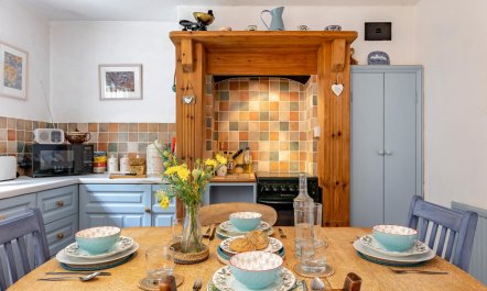 2 Bed in Aberdovey 2