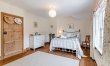 2 Bed in Aberdovey 3