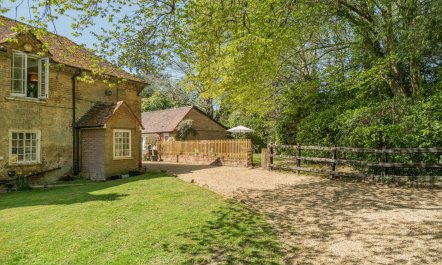 2 Bed in Landford