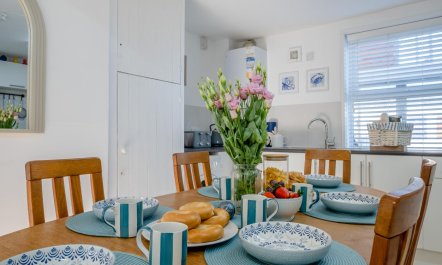 4 Bed in Cowes 2