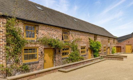 4 Bed in Stoke-on-Trent