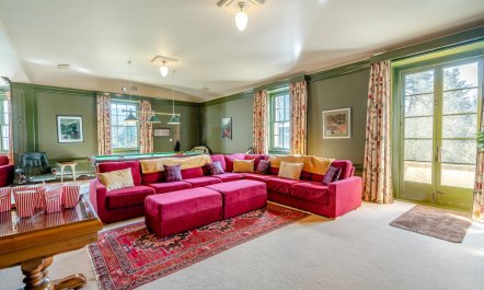 6 Bed in Galashiels 8