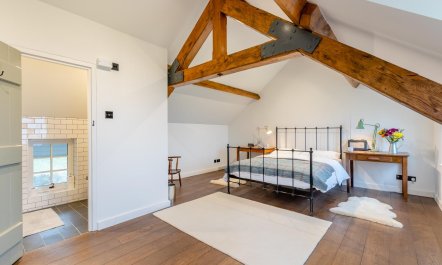 4 Bed in Llangower 4