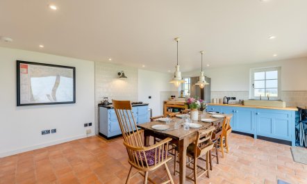 4 Bed in Llangower 9