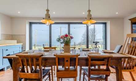 4 Bed in Llangower 6