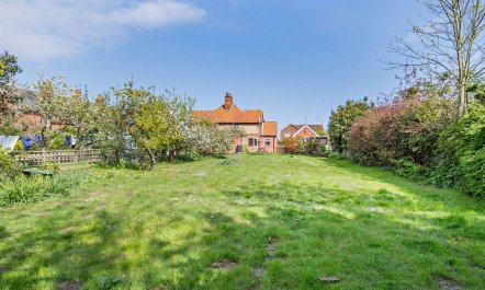 3 Bed in Bawdsey