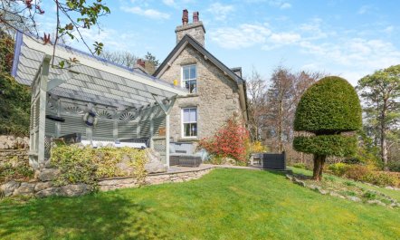 4 Bed in Grange-over-Sands