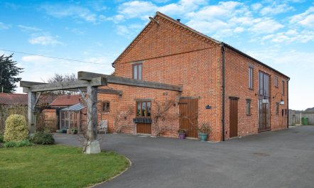 6 Bed in Wangford 3