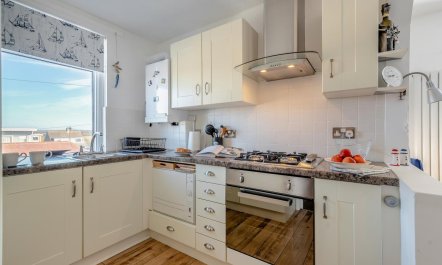 1 Bed in Pevensey Bay 4