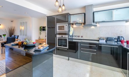 3 Bed in Newquay 2