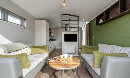 2 Bed in Oulton Broad 4