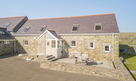 4 Bed in Llanfwrog 6