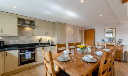 4 Bed in Llanfwrog 7