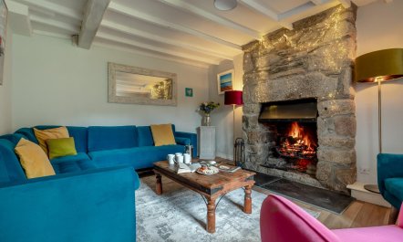5 Bed in Tredethy 2