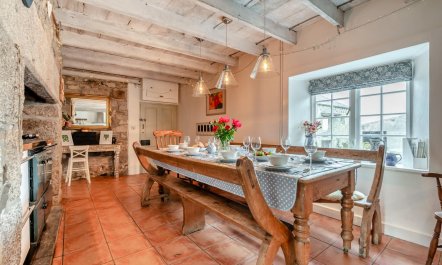 5 Bed in Tredethy 4