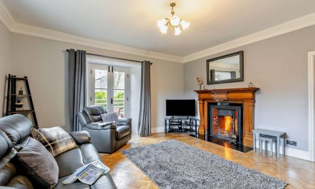 7 Bed in Peak Forest 2