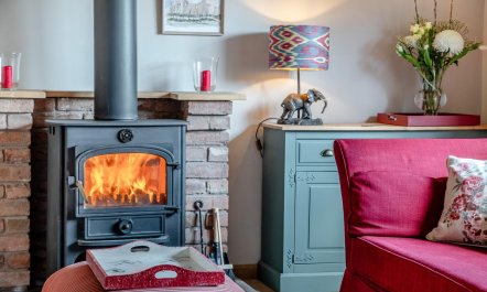 4 Bed in Burford 9