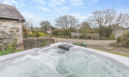 5 Bed in Littleham