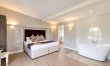 1 Bed in Three Holes 2