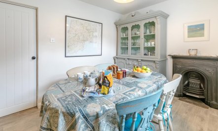 2 Bed in St. Austell 9