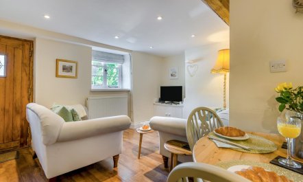 2 Bed in Winchcombe 2