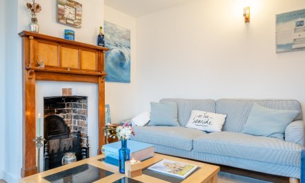 2 Bed in Brighstone 1