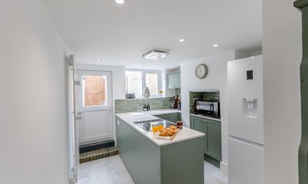 2 Bed in Appledore 9