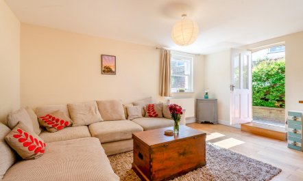 2 Bed in Whitstable