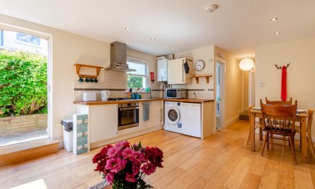 2 Bed in Whitstable 5