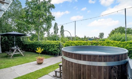 2 Bed in Thorney