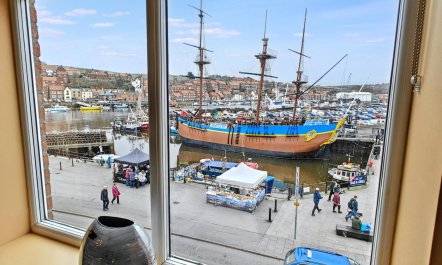 2 Bed in Whitby 1